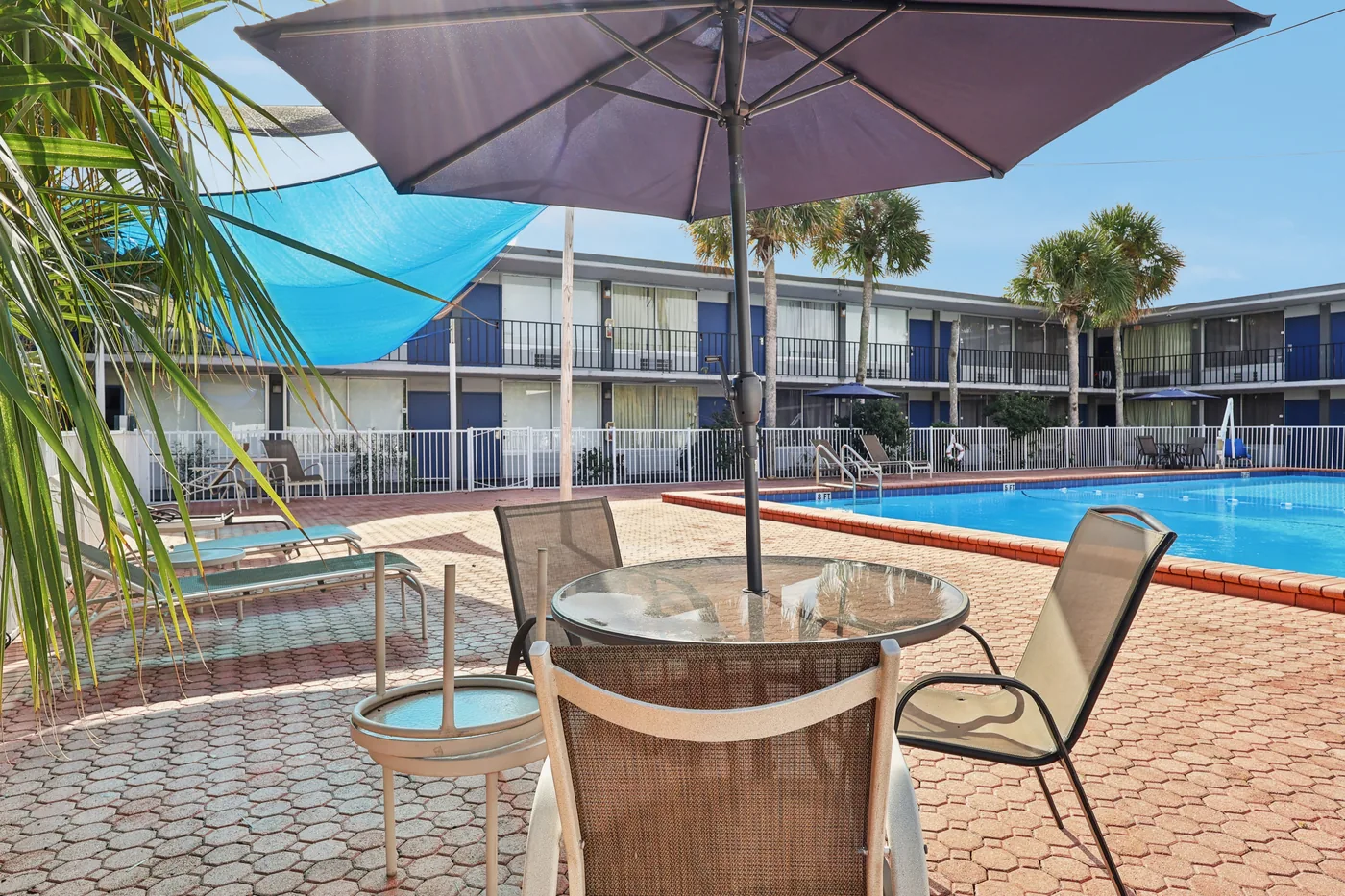 Stayable Davenport